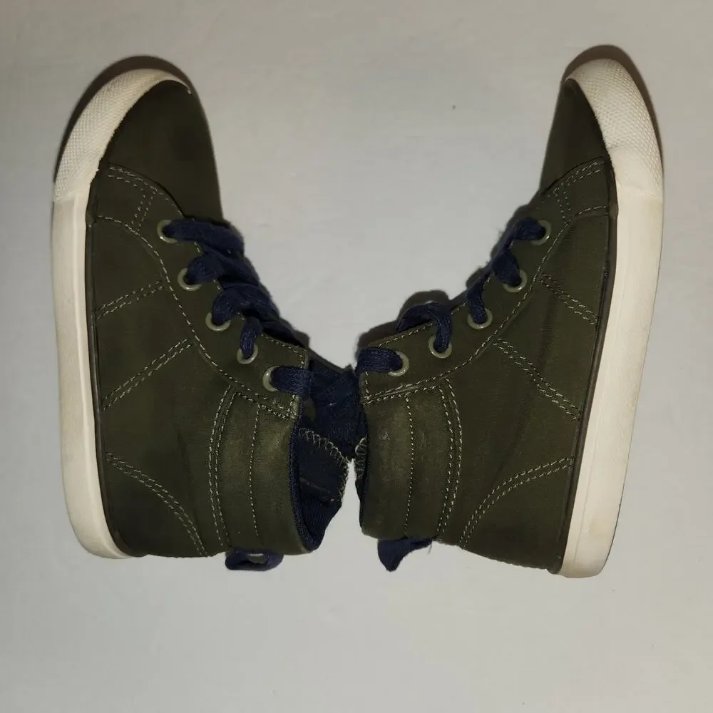 CAT & JACK High Top Sneaker Boys‎ 10 Cayden Olive Green Navy Blue Faux Suede Zip
